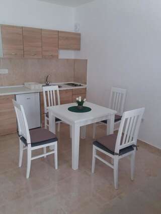 Апартаменты Apartmani Aleksandra Херцег-Нови Апартаменты с 1 спальней-1